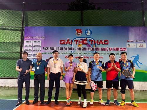 Giảng viên Trường CĐ VHNT Nghệ An tham gia giải Pickleball Thanh niên Nghệ An lần thứ nhất năm 2024