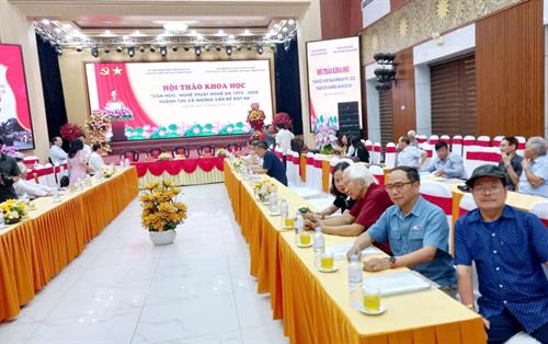 Một số nội dung chính của Hội thảo Văn học Nghệ thuật Nghệ An, 50 năm nhìn lại