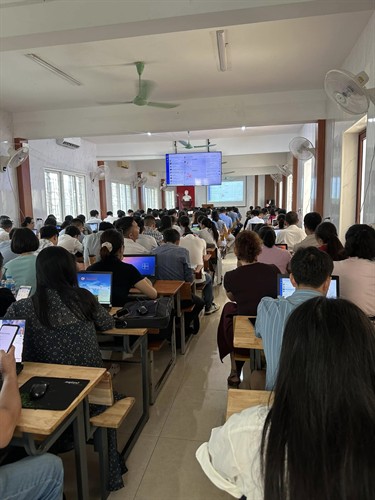 Cán bộ, giảng viên Trường CĐ VHNT Nghệ An tham gia Đợt 1 lớp bồi dưỡng “Ứng dụng trí tuệ nhân tạo (AI) trong các hoạt động giáo dục nghề nghiệp