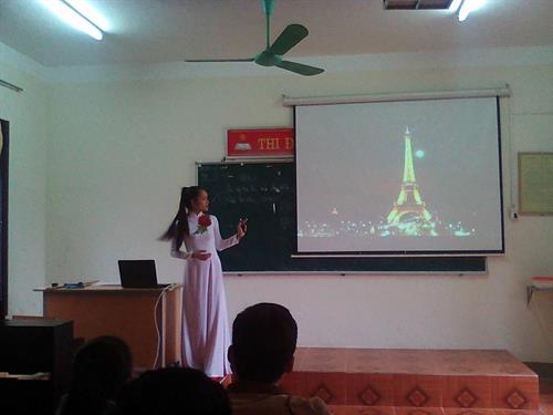 Đánh giá tiết dạy của sinh viên Vũ Thị Minh, lớp sư phạm Nhạc K49