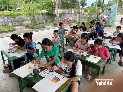 Đoàn thanh niên Trường Cao đẳng Văn hóa Nghệ thuật Nghệ An: dấu ấn mùa hè tình nguyện đầy ý nghĩa tại xã Nhân Hòa