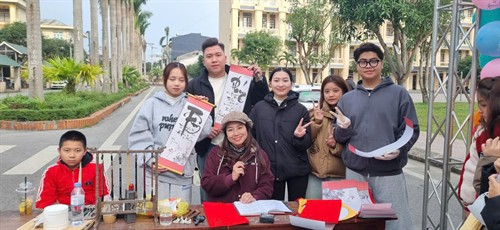 Khi nghệ thuật quyện hòa cùng ẩm thực: dấu ấn Trường Cao đẳng Văn hóa Nghệ thuật Nghệ An tại Ngày hội sinh viên 2026