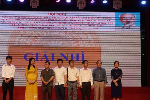 Nhiều giảng viên vinh dự được trao Giải thưởng sáng tác về đề tài học tập và làm theo tư tưởng, đạo đức, phong cách Hồ Chí Minh