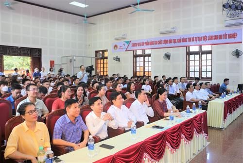 Sinh viên Trường CĐ VHNT Nghệ An tham gia Cuộc thi “Ý tưởng khởi nghiệp HS-SV Giáo dục nghề nghiệp” tỉnh Nghệ An năm 2022 – Startup Kite 2022