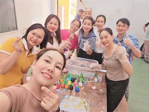 Tập huấn bồi dưỡng kiến thức chuyên môn khối mỹ thuật bậc Tiểu học Chủ đề: Trang trí Thủy ấn họa